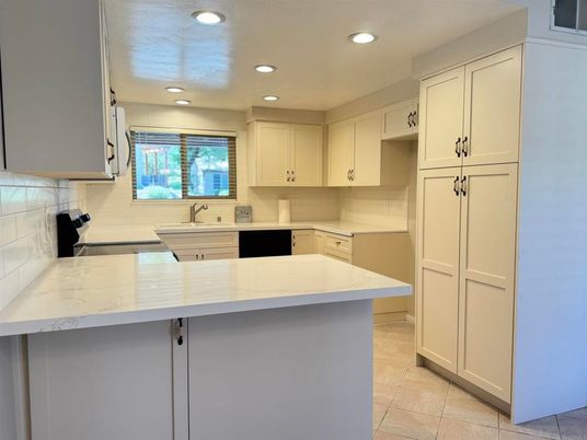 Interior, Kitchen, Recessed Lighting