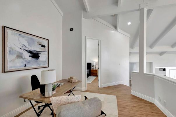 Home Office, Interior, Recessed Lighting, Wood Texture Flooring
