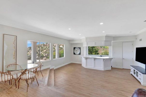 Dining room, Interior, Kitchen, Recessed Lighting, Wood Texture Flooring