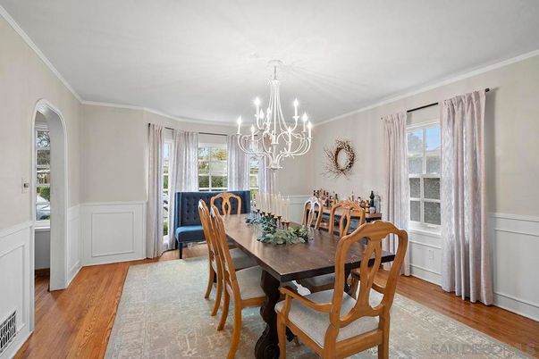 Chandelier, Dining room, Interior, Wood Texture Flooring