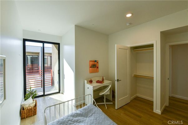 Bedroom, Home Office, Interior, Recessed Lighting, Wood Texture Flooring