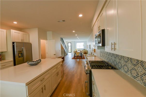 Dining room, Interior, Kitchen, Recessed Lighting, Wood Texture Flooring
