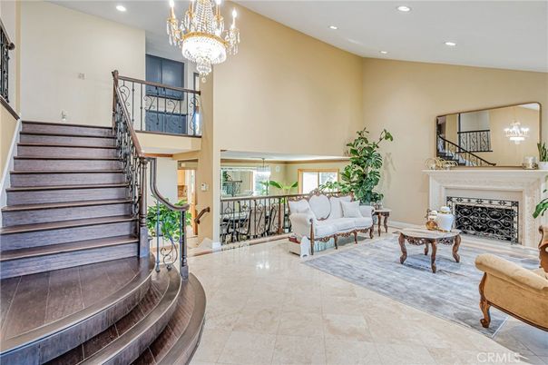 Chandelier, Fireplace, Interior, Recessed Lighting