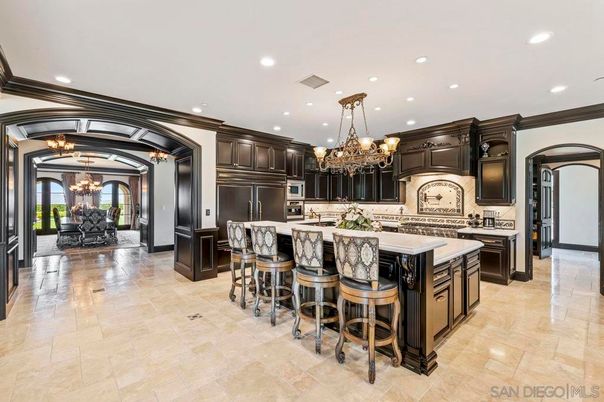 Chandelier, Dining room, Interior, Kitchen, Recessed Lighting, Stainless Steel Appliances