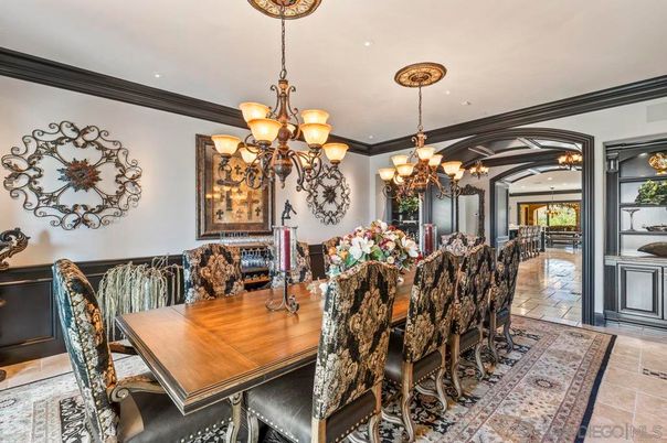 Chandelier, Dining room, Interior, Recessed Lighting