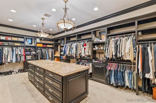 Interior, Pendant Lights, Recessed Lighting, Walk-in Closets