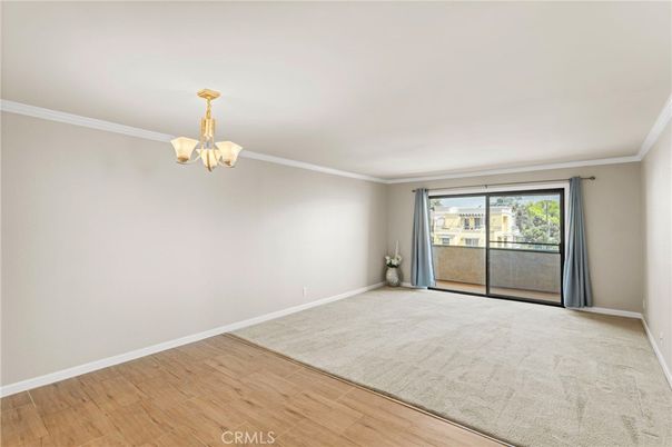 Chandelier, Empty room, Interior, Wood Texture Flooring