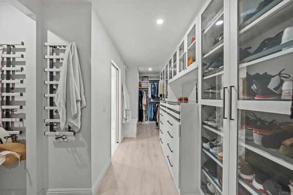 Interior, Recessed Lighting, Walk-in Closets