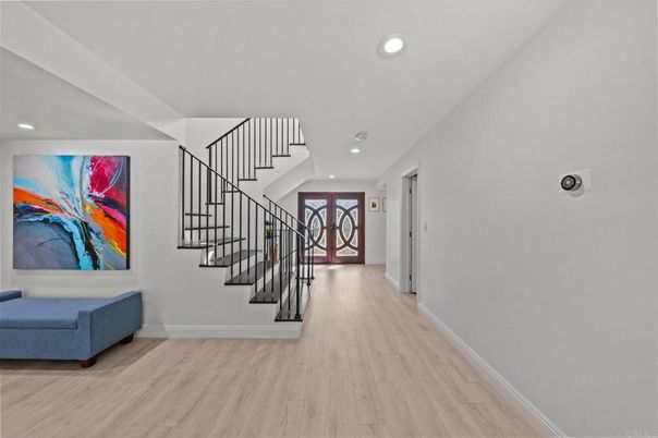 Interior, Recessed Lighting, Wood Texture Flooring
