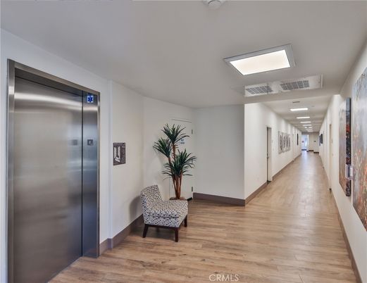 Elevator, Interior, Wood Texture Flooring