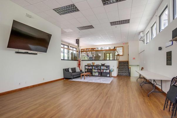 Interior, Pendant Lights, Recessed Lighting, Wood Texture Flooring