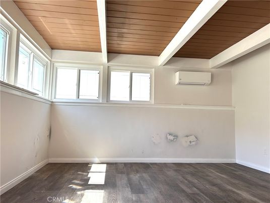 Empty room, Interior, Wooden Ceilings, Wood Texture Flooring