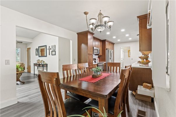 Chandelier, Dining room, Interior, Kitchen, Recessed Lighting, Wood Texture Flooring