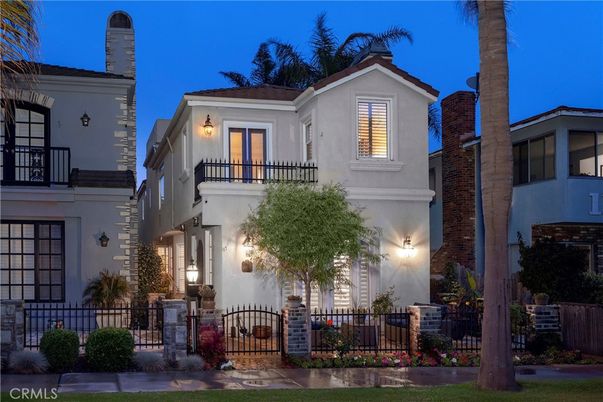 Exterior, Facade, Spanish Mediterranean