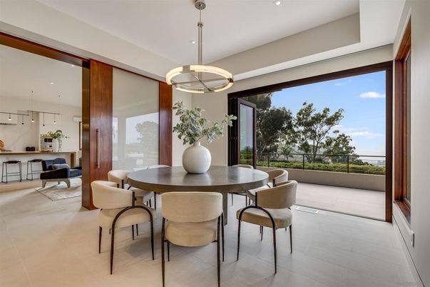 Dining room, Interior, Pendant Lights, Recessed Lighting