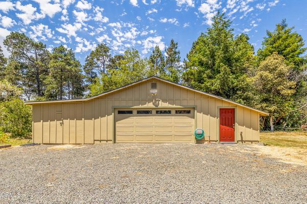 Backyard, Detached Garage, Exterior