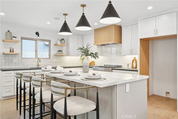 Interior, Kitchen, Pendant Lights, Recessed Lighting, Wood Texture Flooring