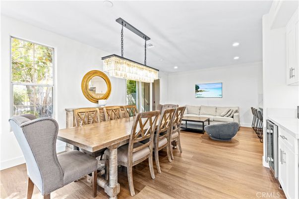 Chandelier, Dining room, Interior, Living room, Recessed Lighting, Wood Texture Flooring