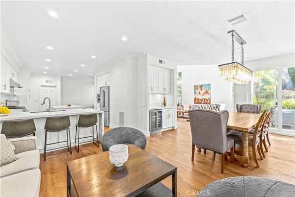 Chandelier, Dining room, Interior, Kitchen, Recessed Lighting, Wood Texture Flooring