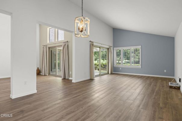 Empty room, Interior, Pendant Lights, Wood Texture Flooring