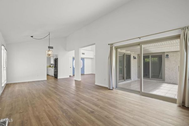Empty room, Interior, Pendant Lights, Wood Texture Flooring