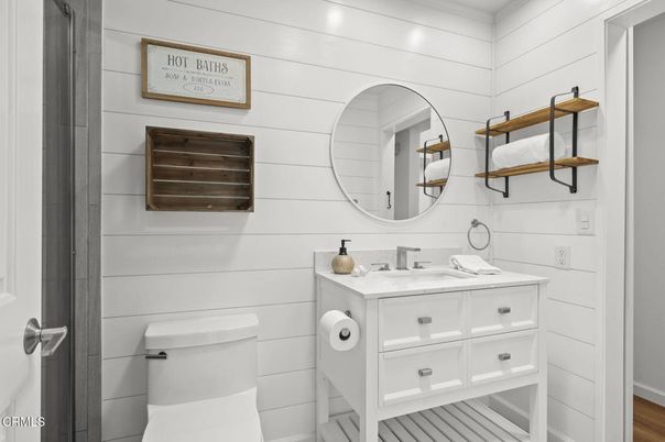 Bathroom, Interior, Wood Texture Flooring