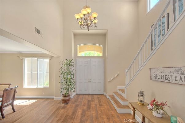 Chandelier, Interior, Wood Texture Flooring