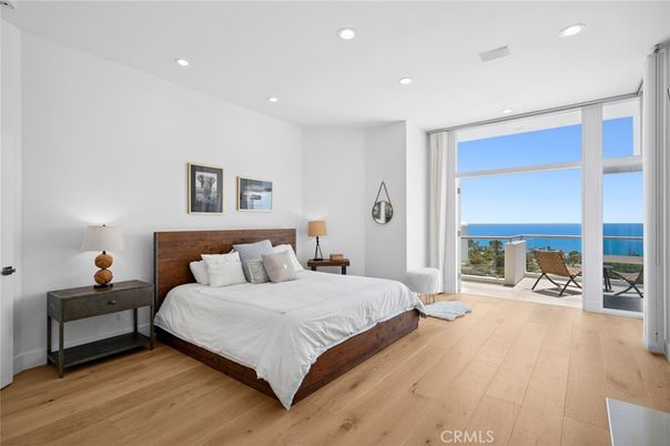 Bedroom, Interior, Recessed Lighting, Water, Wood Texture Flooring
