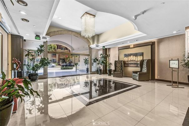 Chandelier, Interior, Recessed Lighting