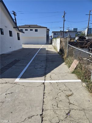 Detached Garage, Exterior