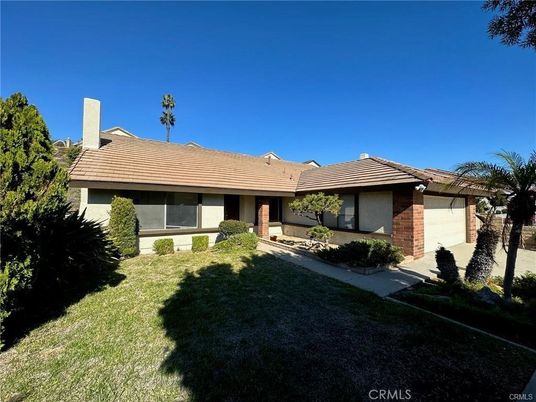 Attached, Backyard, Exterior, Facade, Brick Facade, Ranch
