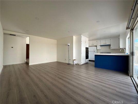 Empty room, Interior, Kitchen, Recessed Lighting, Wood Texture Flooring