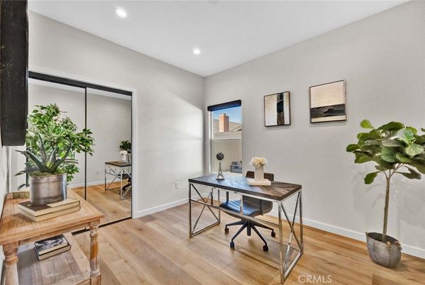 Home Office, Interior, Recessed Lighting, Wood Texture Flooring