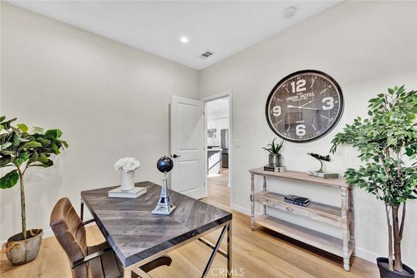 Home Office, Interior, Recessed Lighting, Wood Texture Flooring