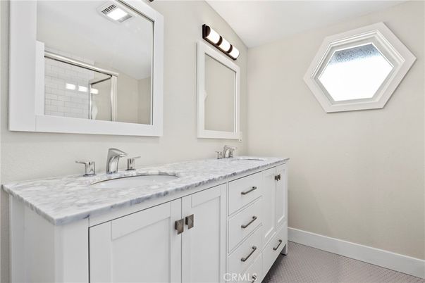 Bathroom, Dual Sink Vanities, Interior