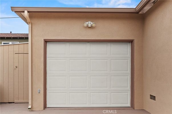 Detached Garage, Exterior