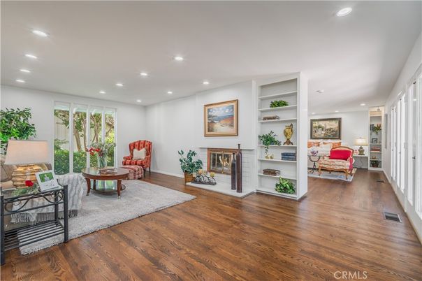Fireplace, Interior, Living room, Recessed Lighting, Wood Texture Flooring