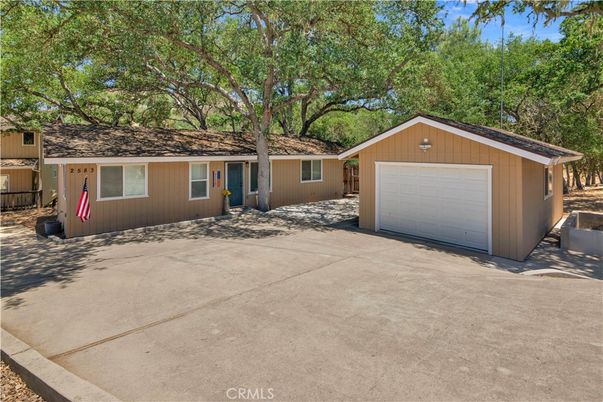 Detached Garage, Exterior