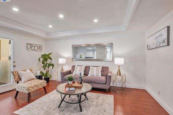 Interior, Living room, Recessed Lighting, Wood Texture Flooring