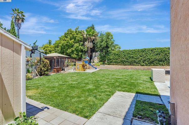 Backyard, Exterior, Playground