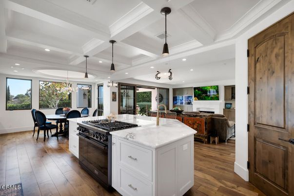 Dining room, Interior, Kitchen, Pendant Lights, Recessed Lighting, Wood Texture Flooring