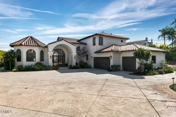 Attached, Exterior, Facade, Spanish Mediterranean