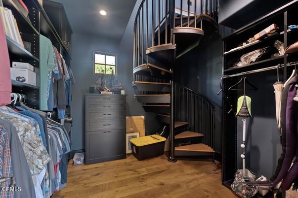 Interior, Recessed Lighting, Walk-in Closets, Wood Texture Flooring