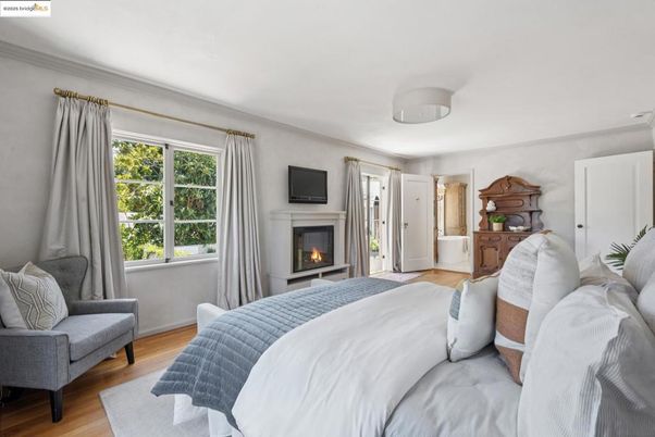 Bedroom, Fireplace, Interior, Wood Texture Flooring