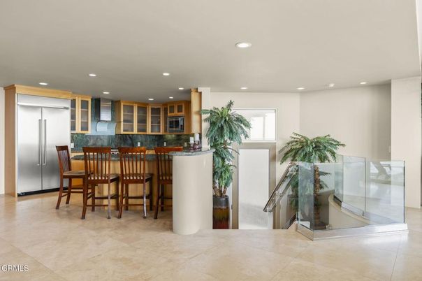 Dining room, Interior, Kitchen, Recessed Lighting, Stainless Steel Appliances