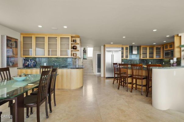 Dining room, Interior, Kitchen, Recessed Lighting, Stainless Steel Appliances