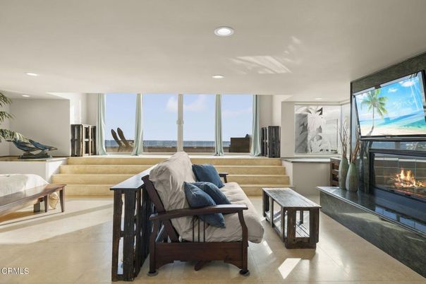 Fireplace, Interior, Living room, Recessed Lighting, Water