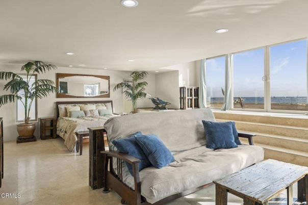 Bedroom, Interior, Recessed Lighting, Water