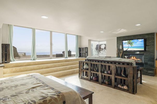 Fireplace, Interior, Living room, Recessed Lighting, Water