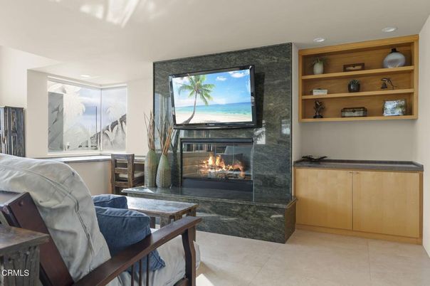 Fireplace, Interior, Recessed Lighting